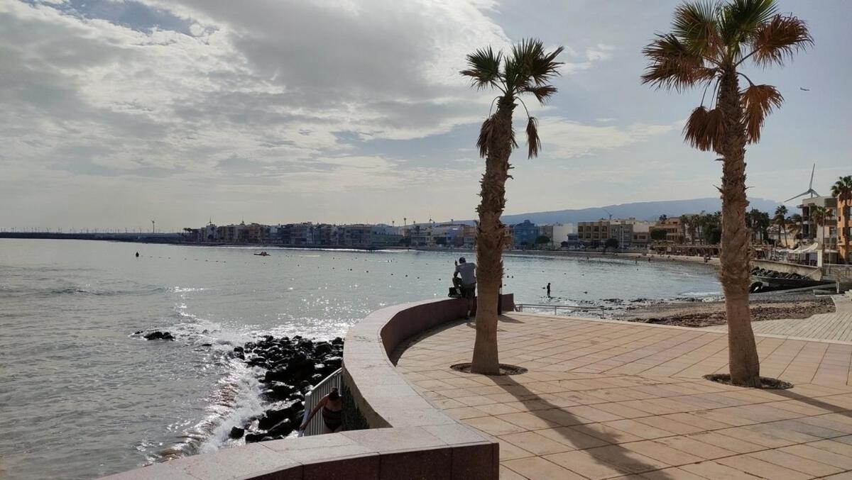 Sunny Winter Arinaga Apartment Exterior foto
