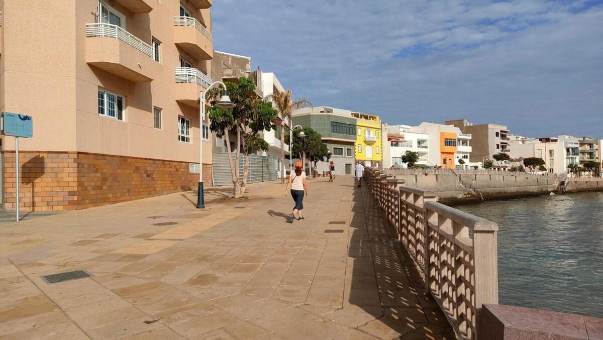 Sunny Winter Arinaga Apartment Exterior foto
